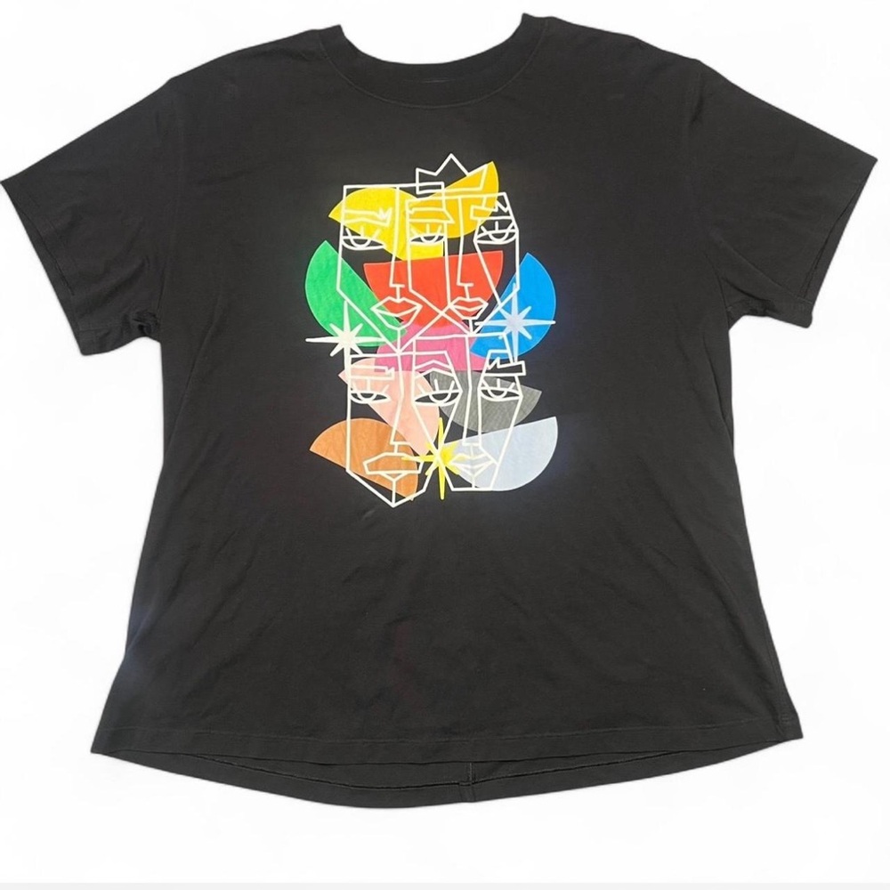 Lululemon All Yours Tee Women’s 12 Short Short Pride Graphic Sleeve Crew Neck